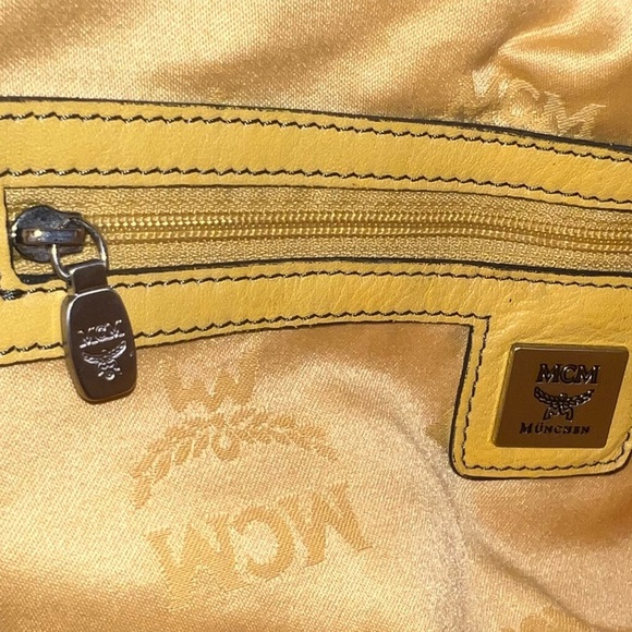 MCM Yellow Leather Silver Studded Zip Satchel/Handbag!! RARE!! ☀️💛 - Picture 14 of 16